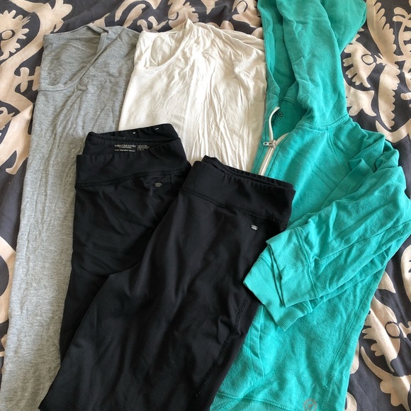 AEO Workout Bundle! - Picture 2 of 5